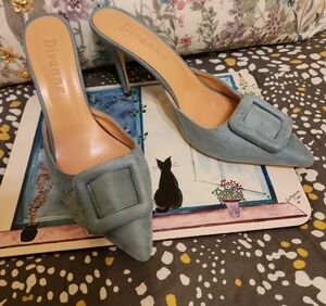 Divanne Women's Blue Suede Heels